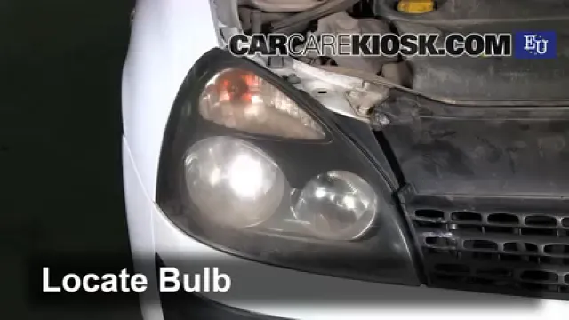 2003 Renault Clio dCi 1.5L 4 Cyl. Turbo Diesel Éclairage Feux de route (remplacer l'ampoule)